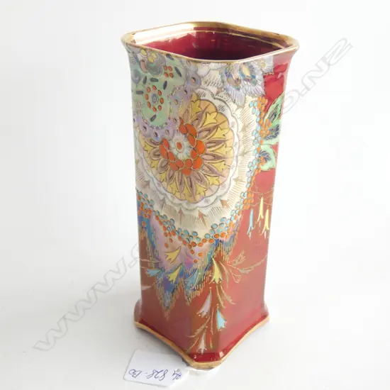 A Grimwades Royal Winton Art Deco vase